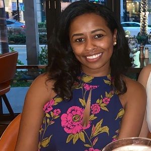 Meet your Posher, Dalia